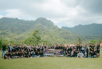coorperate gathering